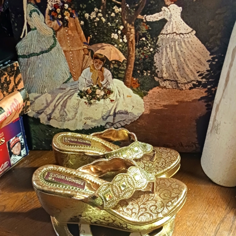 👡 FASHION WALKS New!!Wedge Sandal 👡 Size 8 Women,❤A Upscale Fashion. 👠#1